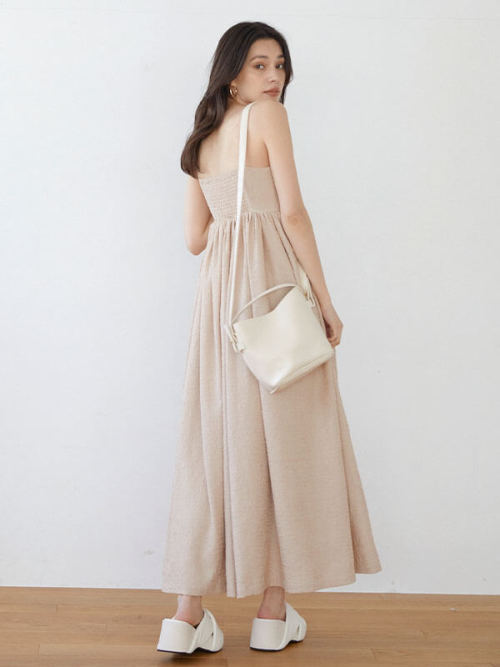 Pin strap volumy dress ALL ACYM ONLINE SHOP